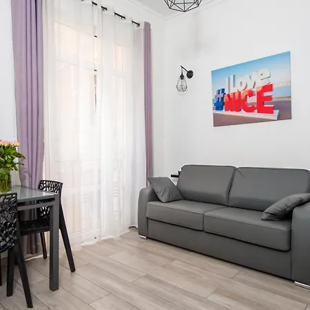 Centre Flat - Modern, Quiet And Brand New Lägenhet Nice