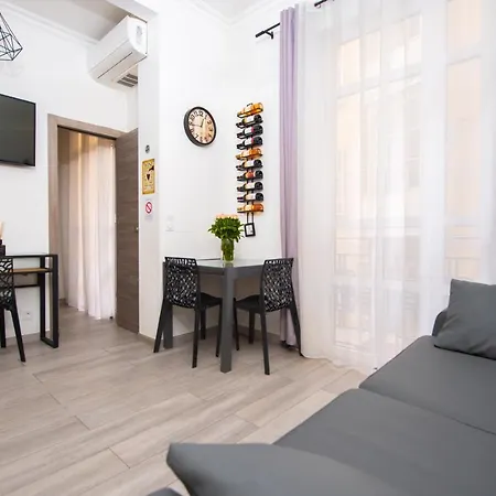 Centre Flat - Modern, Quiet And Brand New Apartment
