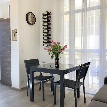 Centre Flat - Modern, Quiet And Brand New Nizza