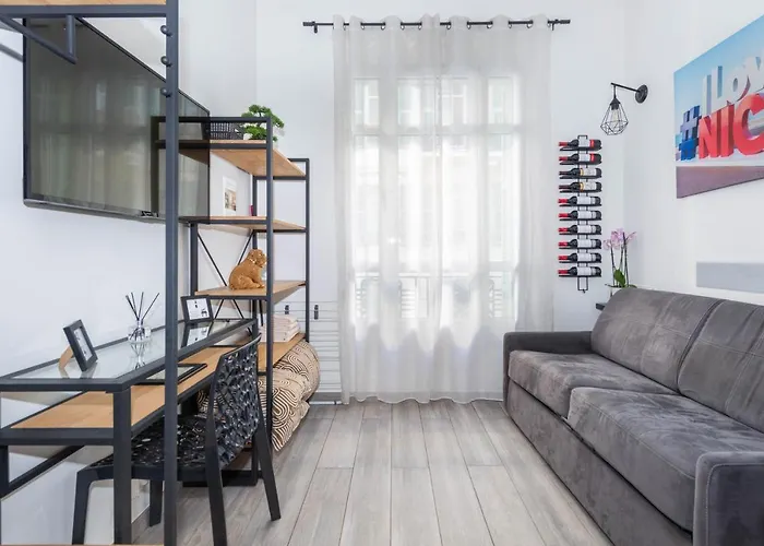 Centre Flat - Modern, Quiet And Brand New * Niza