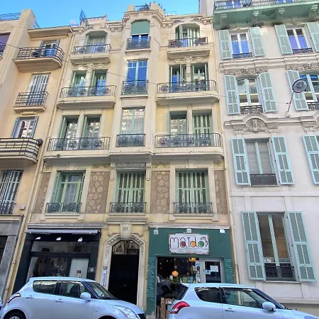 Apartment Centre Flat - Modern, Quiet&brand New